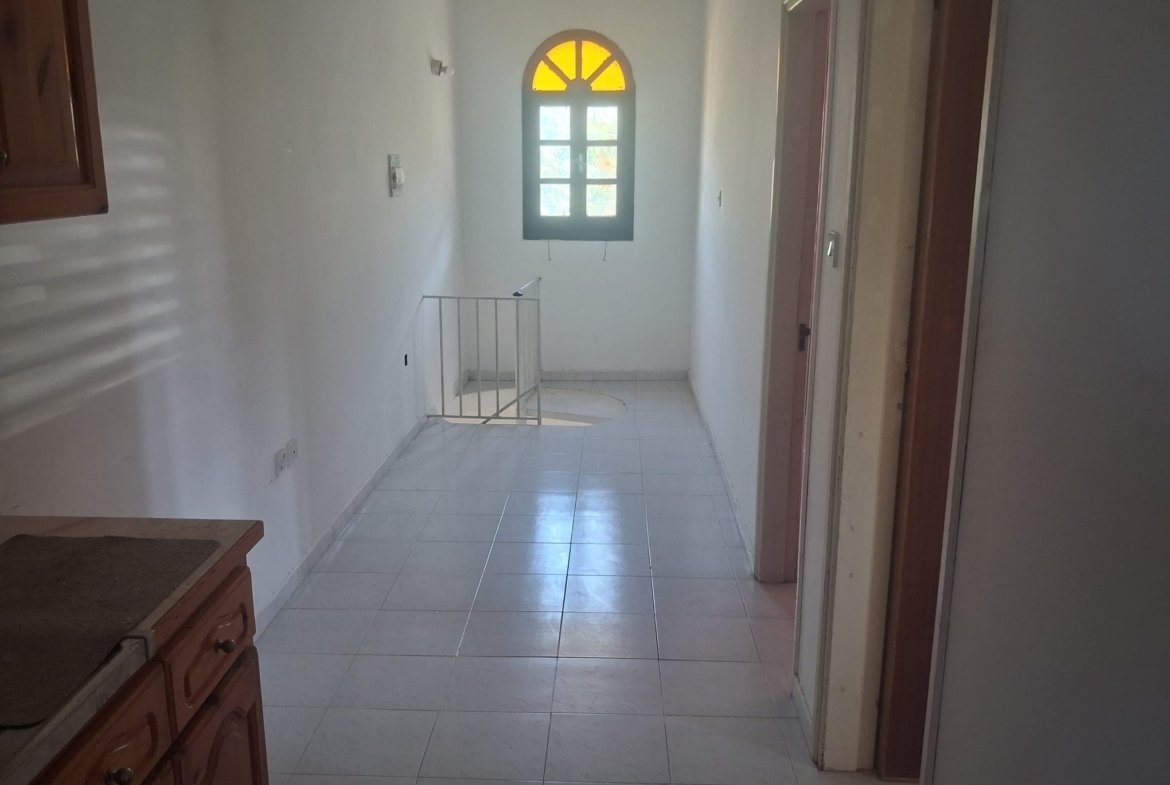 Old stone house or Apartment Plot for Sale in Alsancak