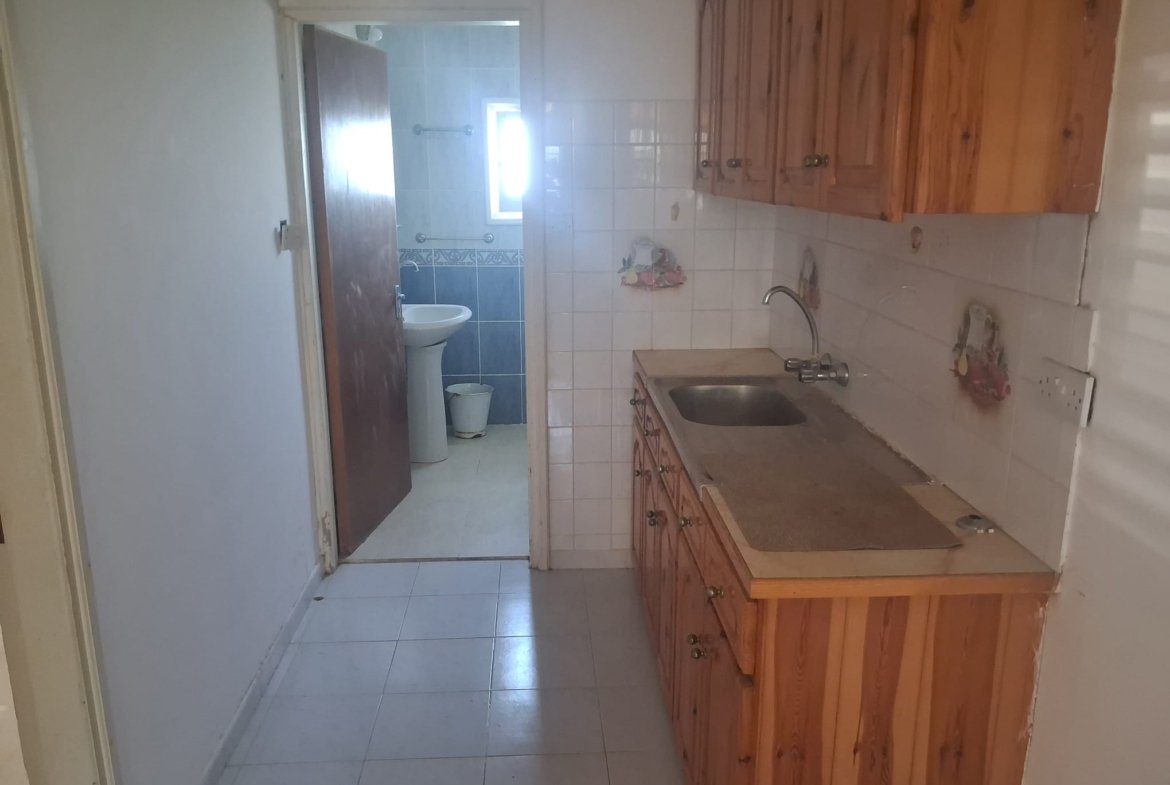 Old stone house or Apartment Plot for Sale in Alsancak