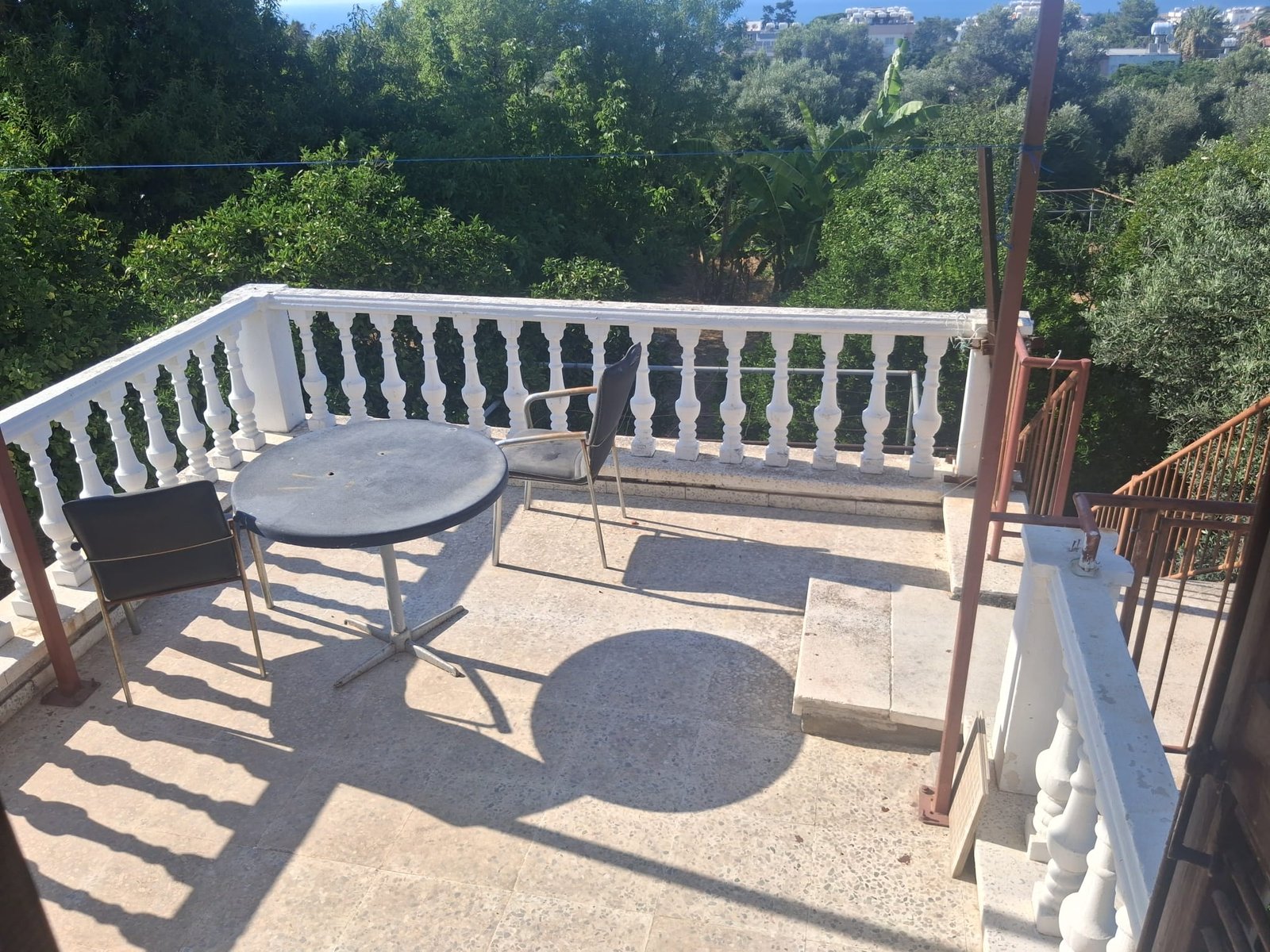 Old stone house or Apartment Plot for Sale in Alsancak