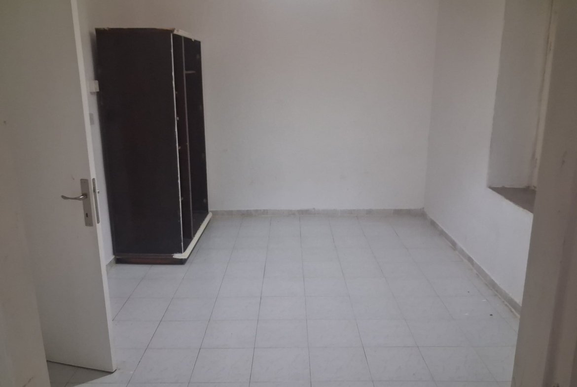 Old stone house or Apartment Plot for Sale in Alsancak