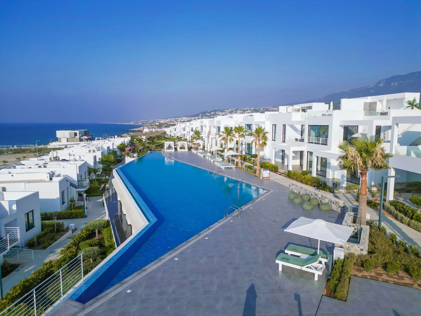 cove-50415_result Ready to Move In with Garden in Esentepe