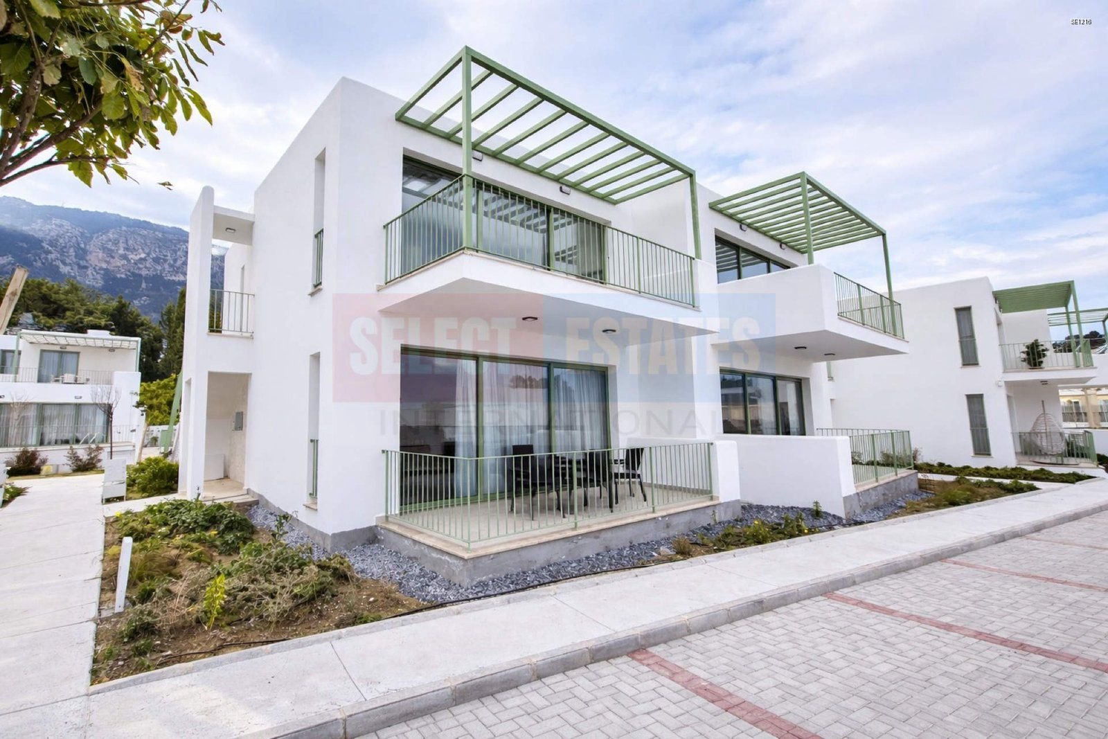 Lapta Seafront Garden Apartment for Sale, North Cyprus