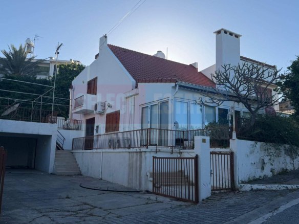 Detached Villa with Sea View in Bellapais