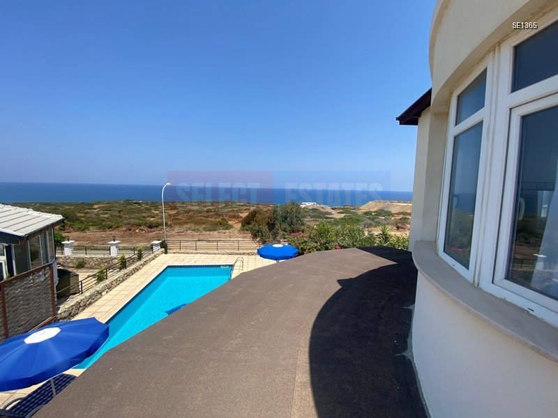 Seafront Villa in Esentepe
