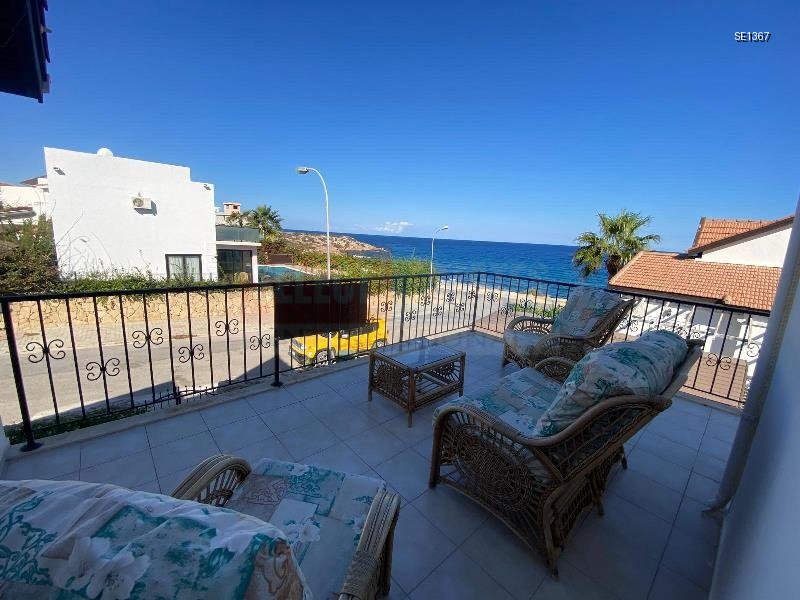 Villa with Sea View and Pool in Esentepe