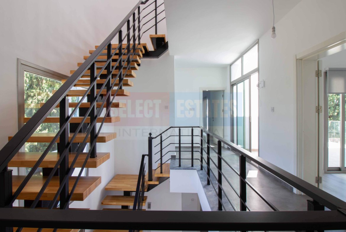 Modern Luxury Villa in Ozanköy