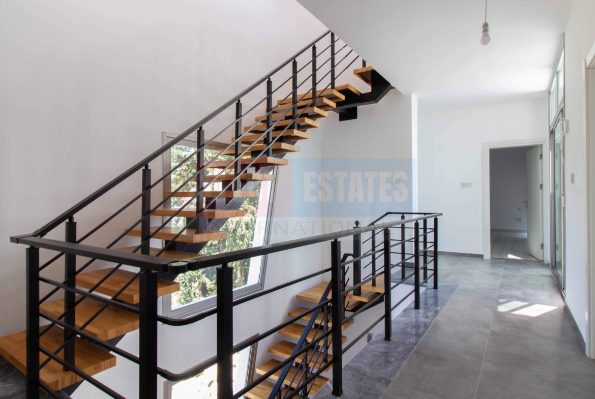 Modern Luxury Villa in Ozanköy
