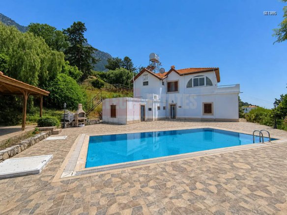 Villa with Uninterrupted Views in Başpınar