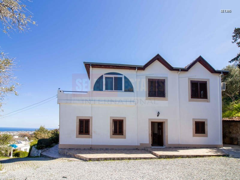 Villa with Uninterrupted Views in Başpınar