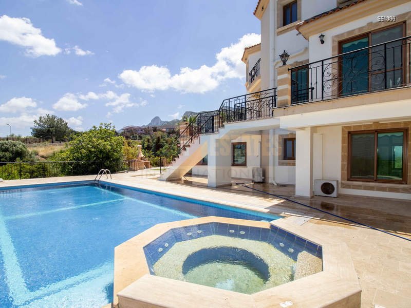 Panoramic Luxury Villa in Bellapais