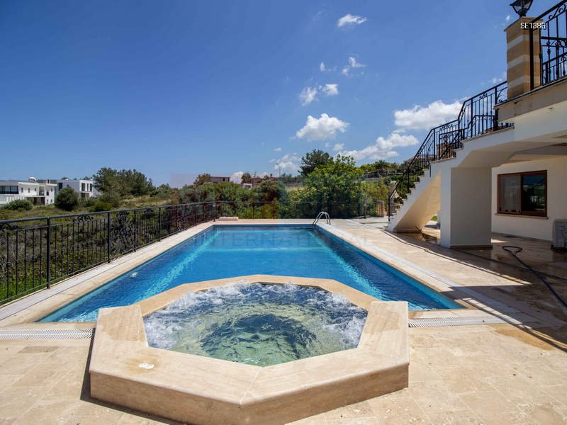 Panoramic Luxury Villa in Bellapais