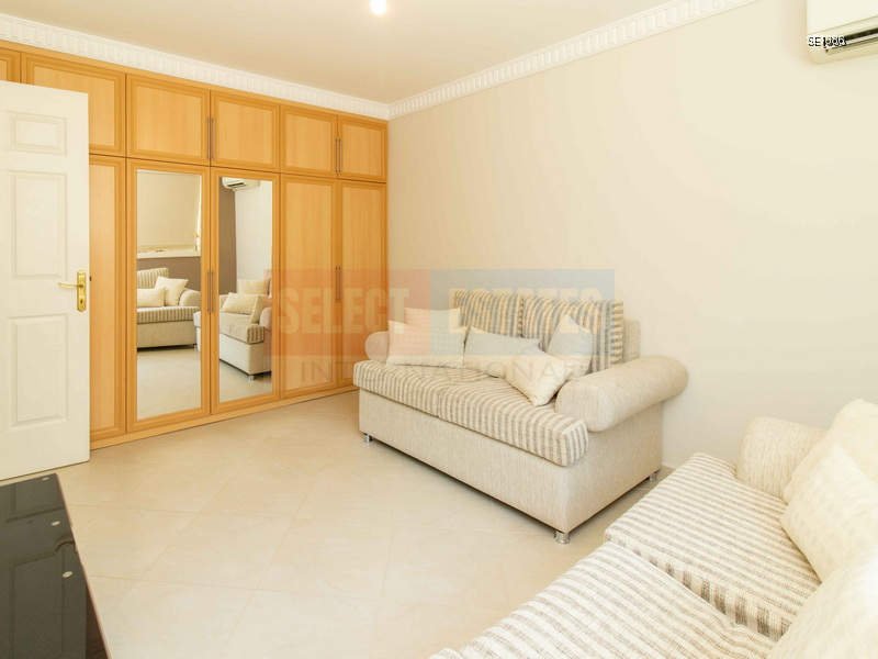 Panoramic Luxury Villa in Bellapais