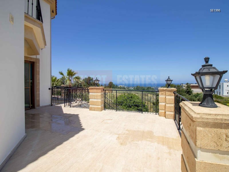 Panoramic Luxury Villa in Bellapais