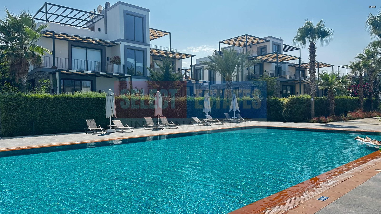 Ready-to-Move-In Apartment in Alsancak