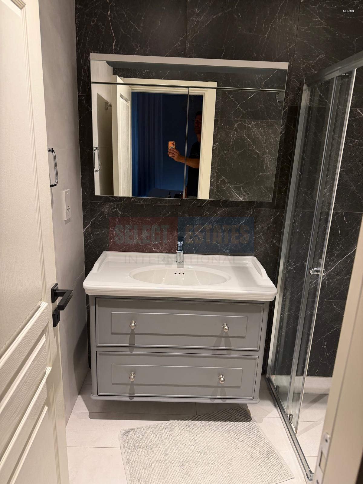 Ready-to-Move-In Apartment in Alsancak