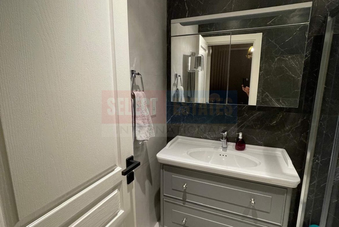Ready-to-Move-In Apartment in Alsancak