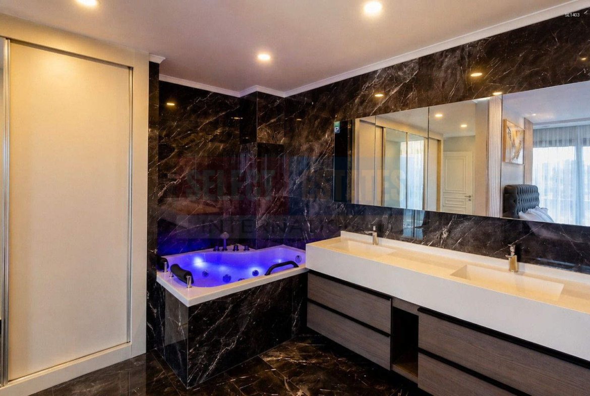 Luxury Twin Villa in Zeytinlik