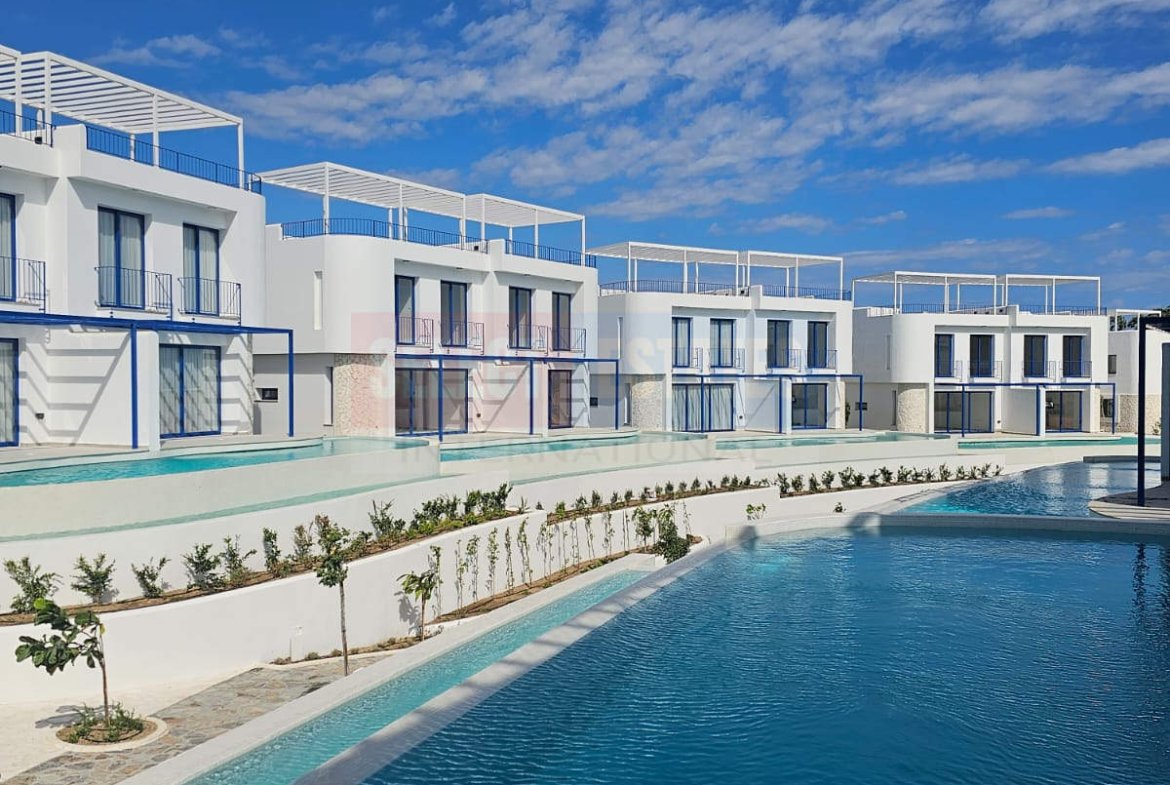 Lapta Seafront Garden Apartment for Sale, North Cyprus