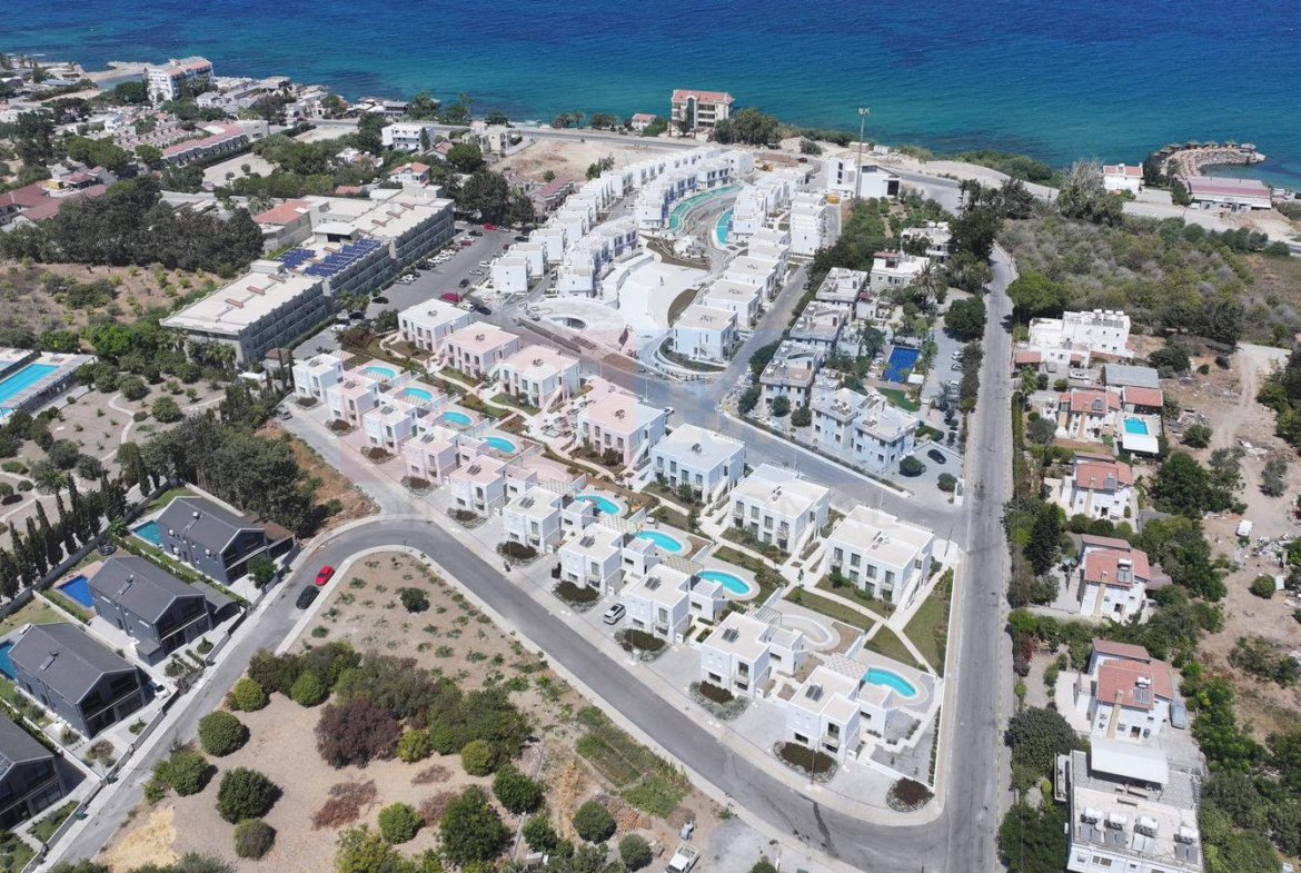 Lapta Seafront Garden Apartment for Sale, North Cyprus