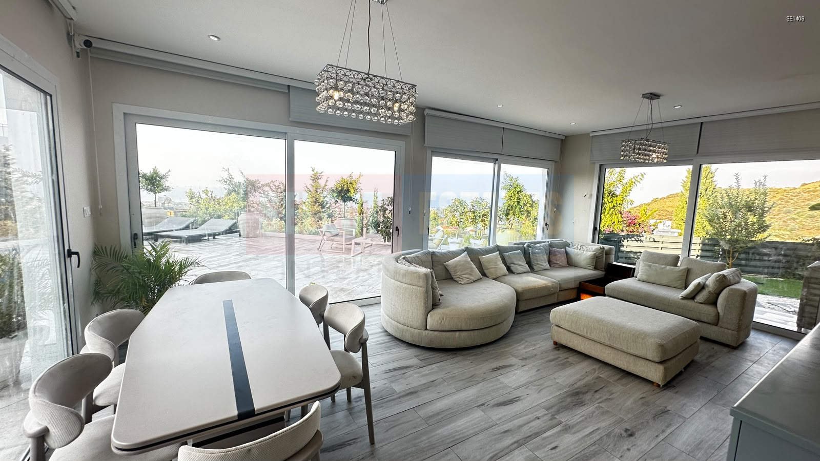SE1409_002 Luxury Villa with Pool in Alsancak