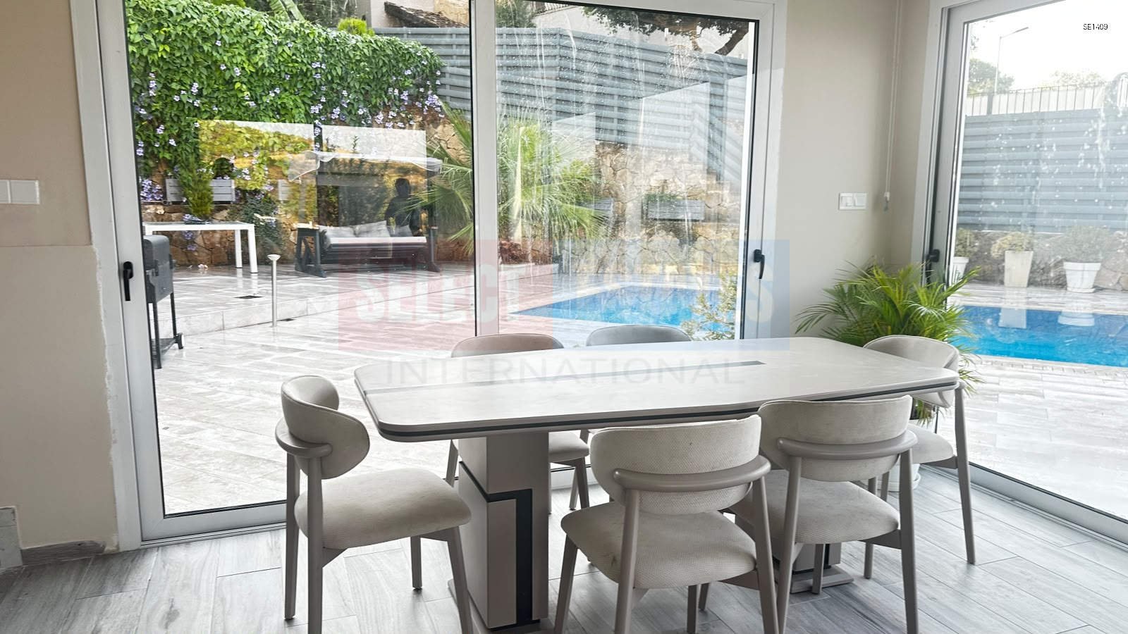 SE1409_009 Luxury Villa with Pool in Alsancak