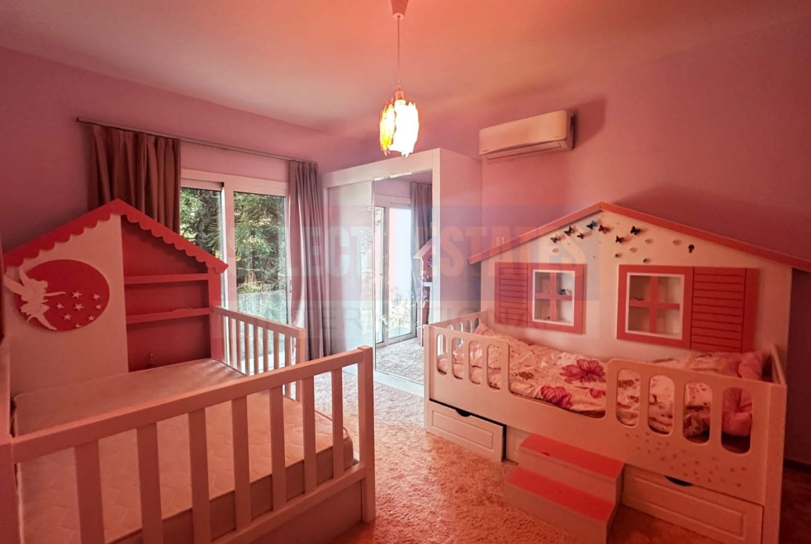 Luxury Villa with Pool in Alsancak