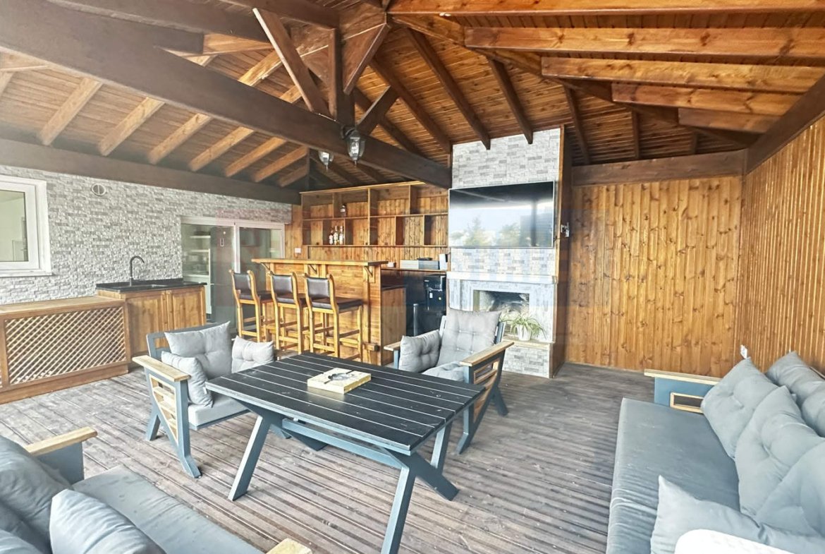 Luxury Villa with Pool in Alsancak