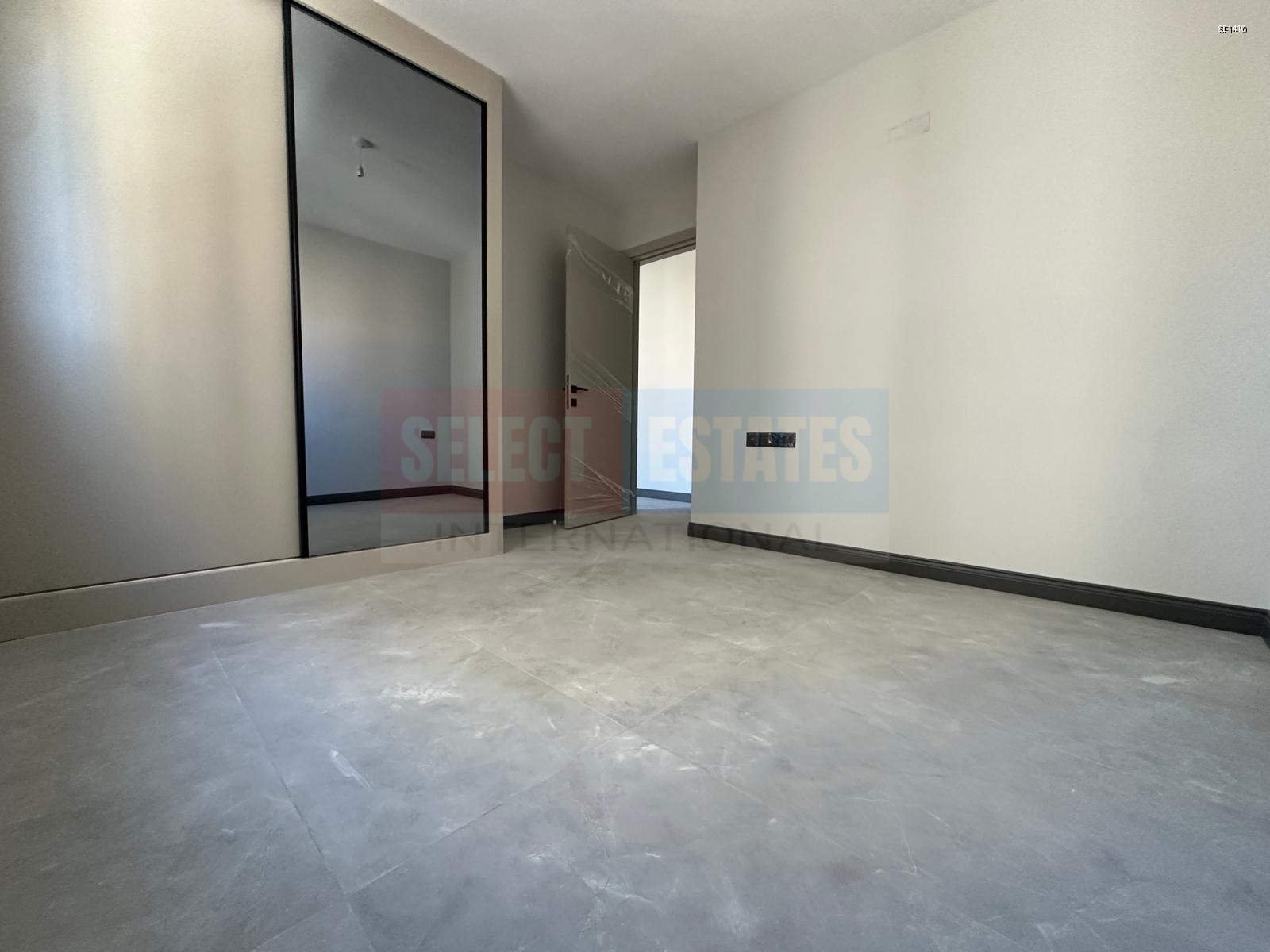 Move-in Ready Apartment in Kyrenia Center