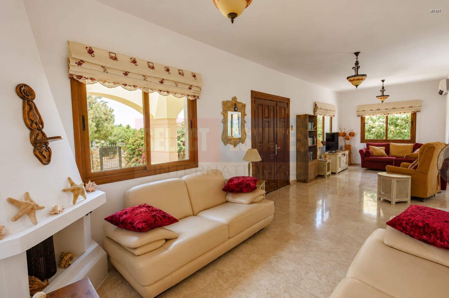 Luxury Detached Villa with Pool in Lapta