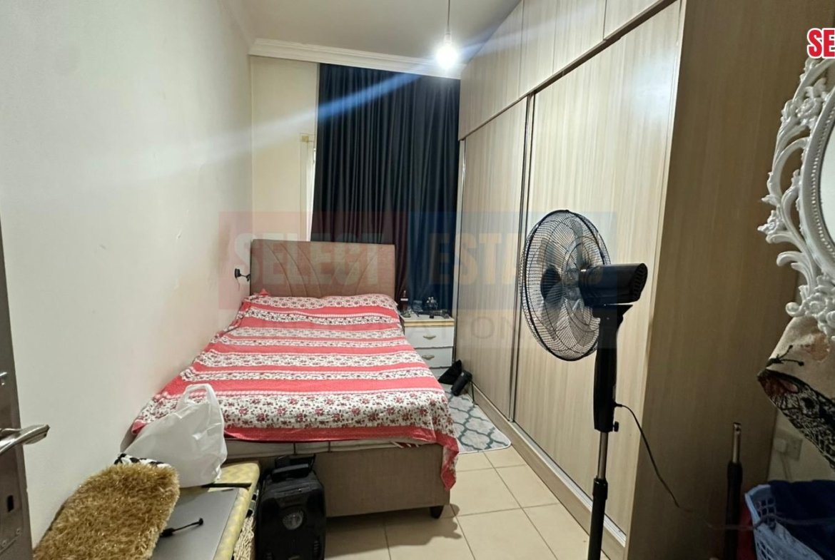 Spacious Furnished Apartment with a Garden