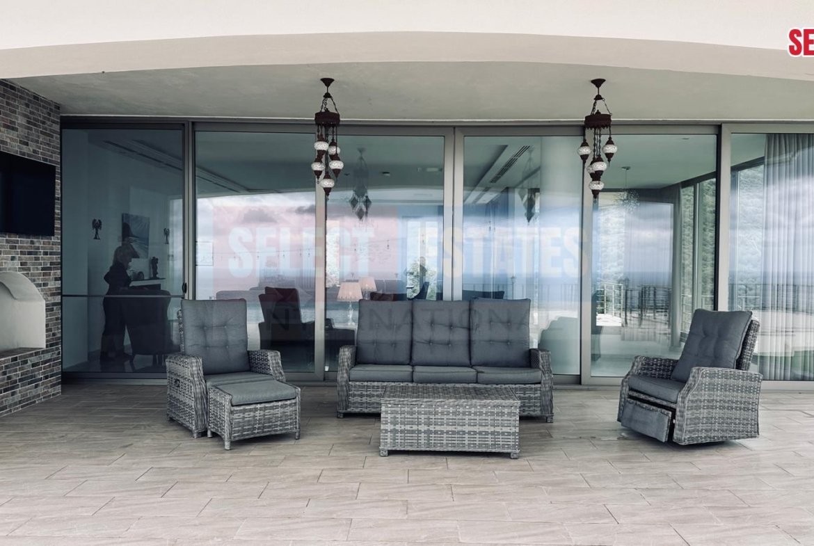 An Unrivaled Mansion at the Peak of Kyrenia