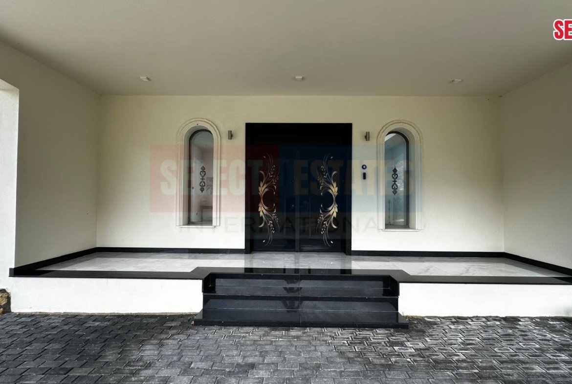 An Unrivaled Mansion at the Peak of Kyrenia