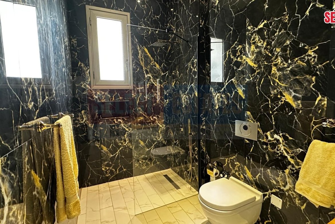 An Unrivaled Mansion at the Peak of Kyrenia