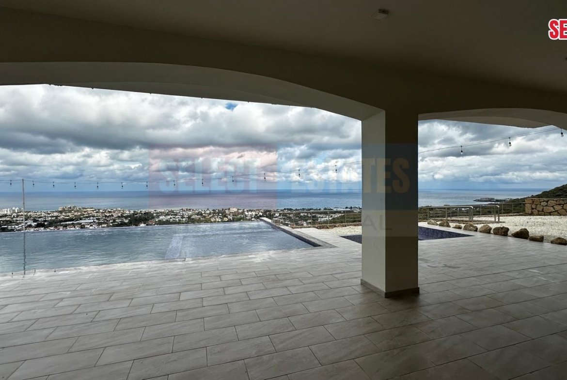 An Unrivaled Mansion at the Peak of Kyrenia
