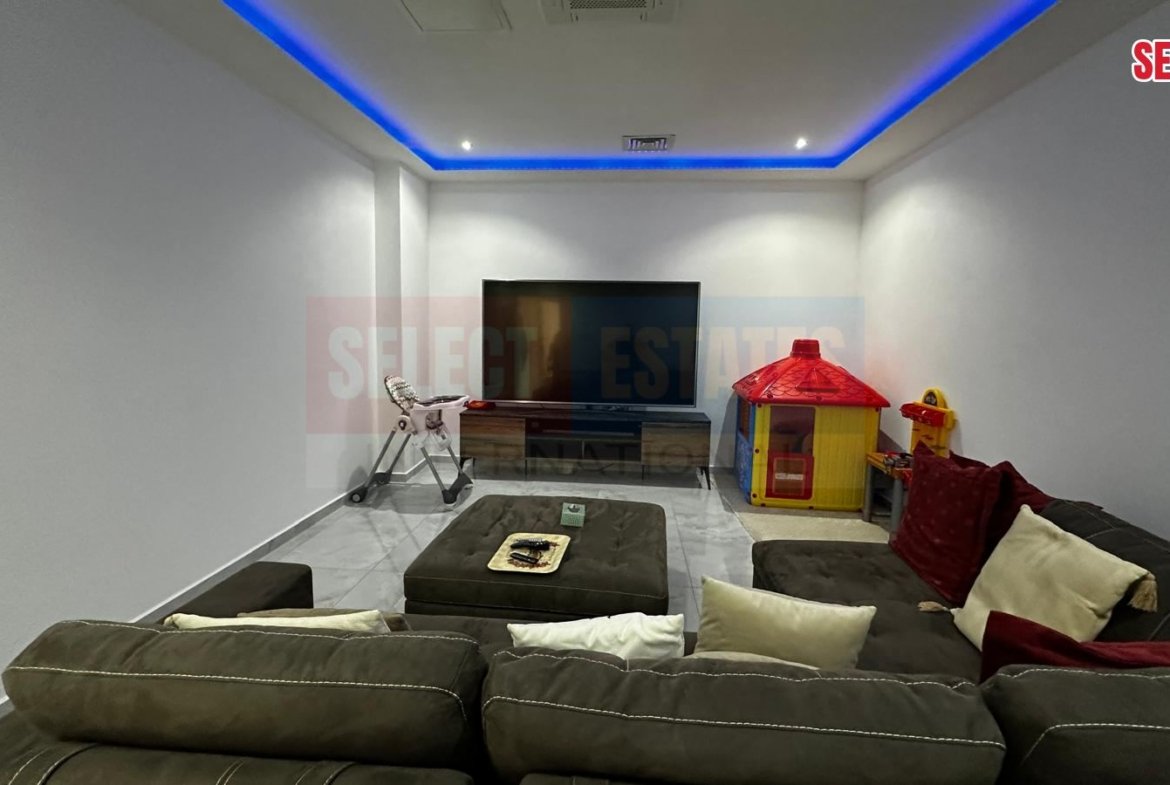 An Unrivaled Mansion at the Peak of Kyrenia