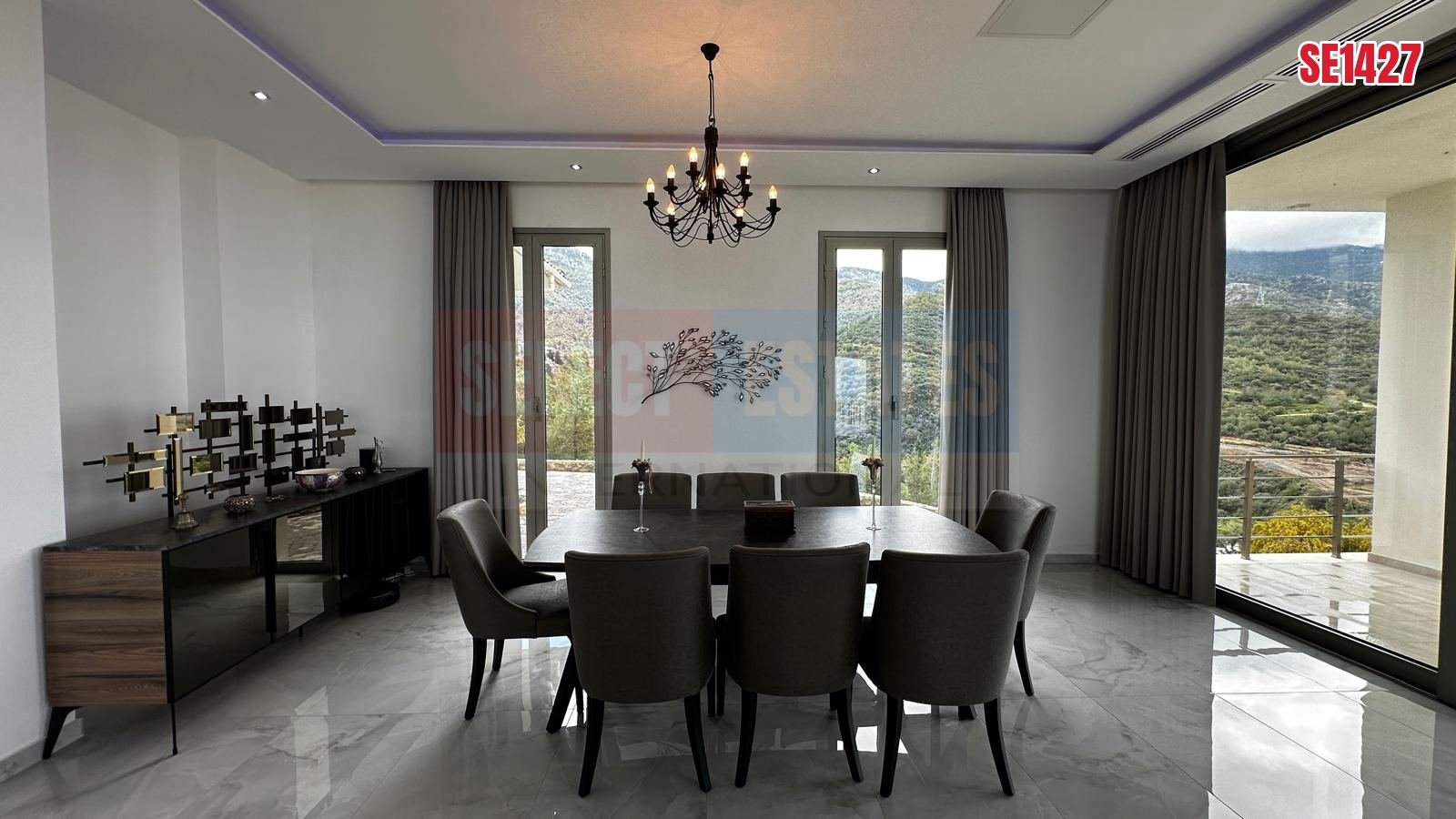 An Unrivaled Mansion at the Peak of Kyrenia