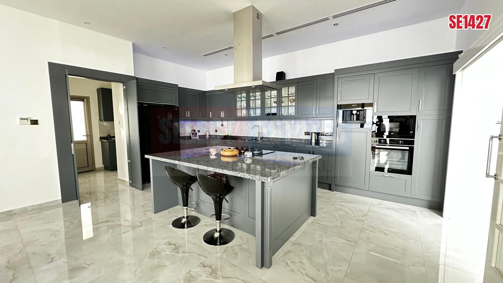 An Unrivaled Mansion at the Peak of Kyrenia