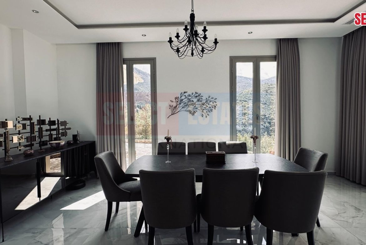 An Unrivaled Mansion at the Peak of Kyrenia