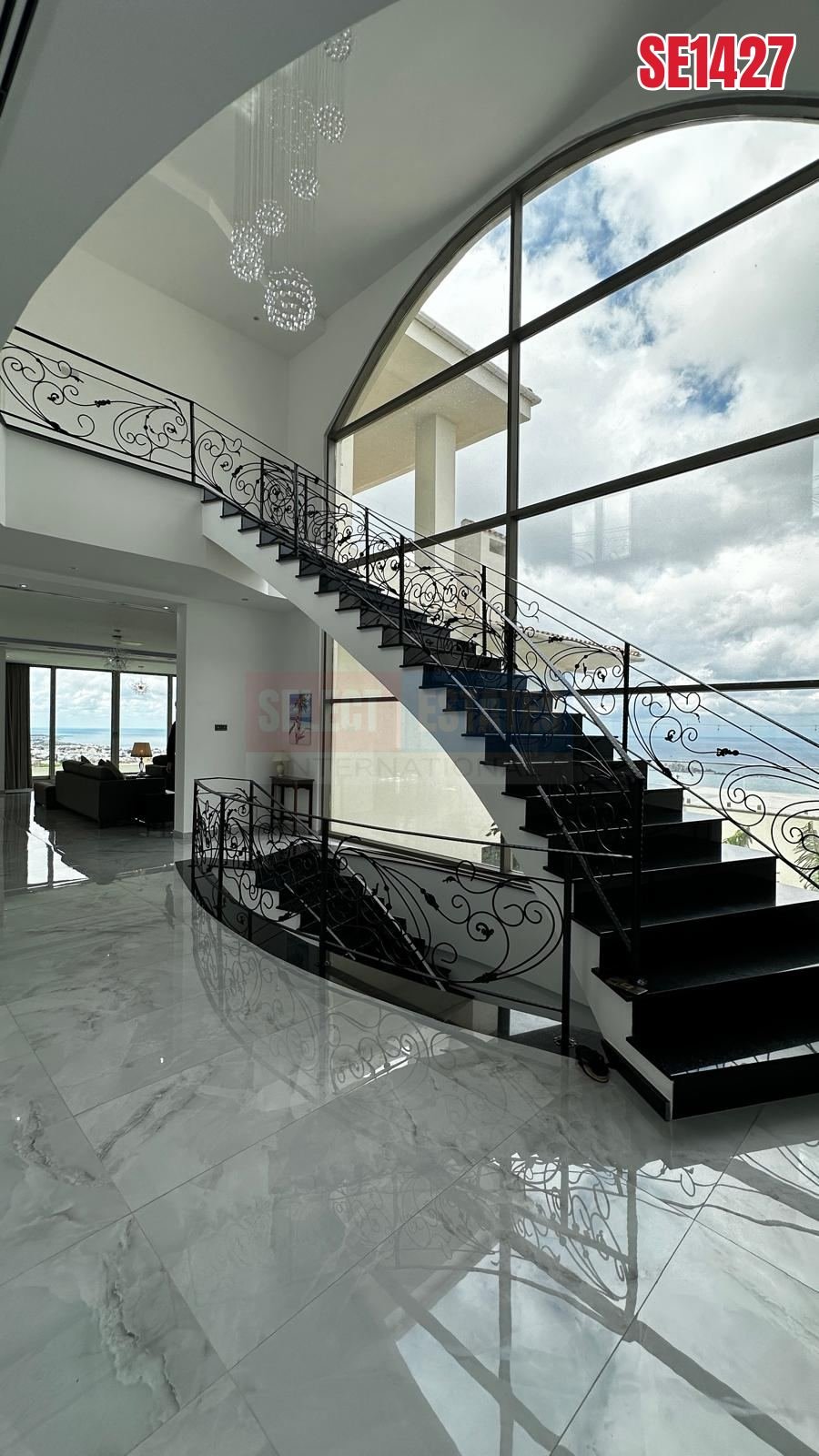 An Unrivaled Mansion at the Peak of Kyrenia
