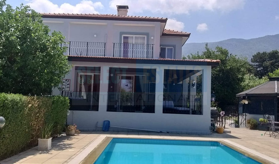 Lapta Detached Villa with Pool for Sale