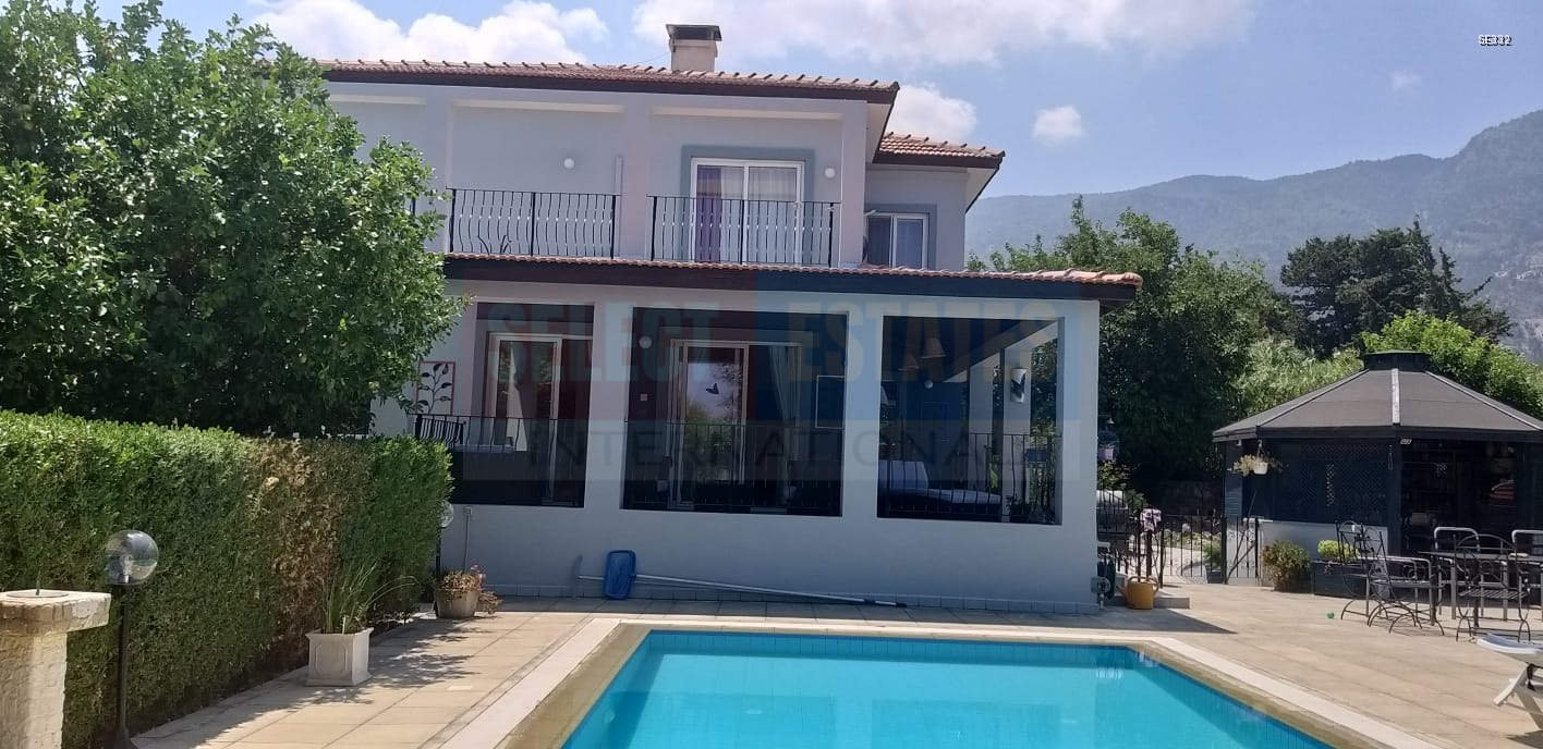Lapta Detached Villa with Pool for Sale