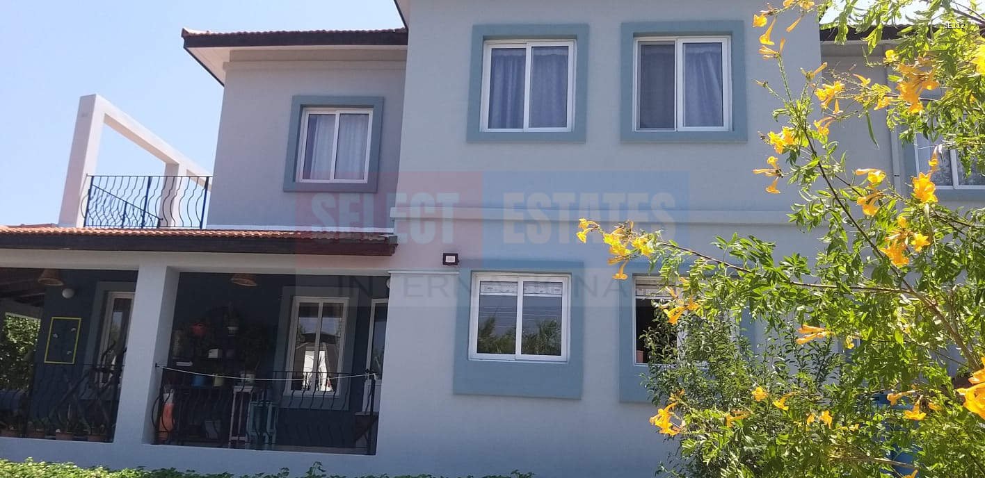 Lapta Detached Villa with Pool for Sale