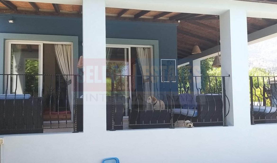 Lapta Detached Villa with Pool for Sale