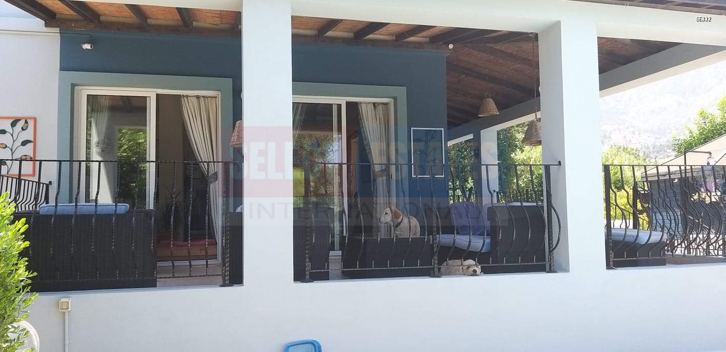 Lapta Detached Villa with Pool for Sale