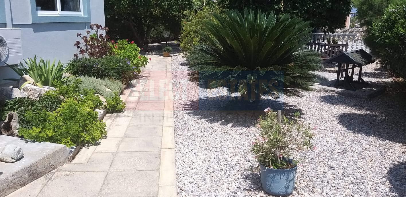 Lapta Detached Villa with Pool for Sale