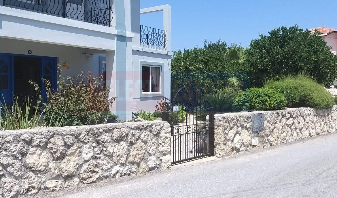Lapta Detached Villa with Pool for Sale