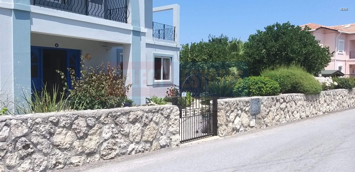 Lapta Detached Villa with Pool for Sale
