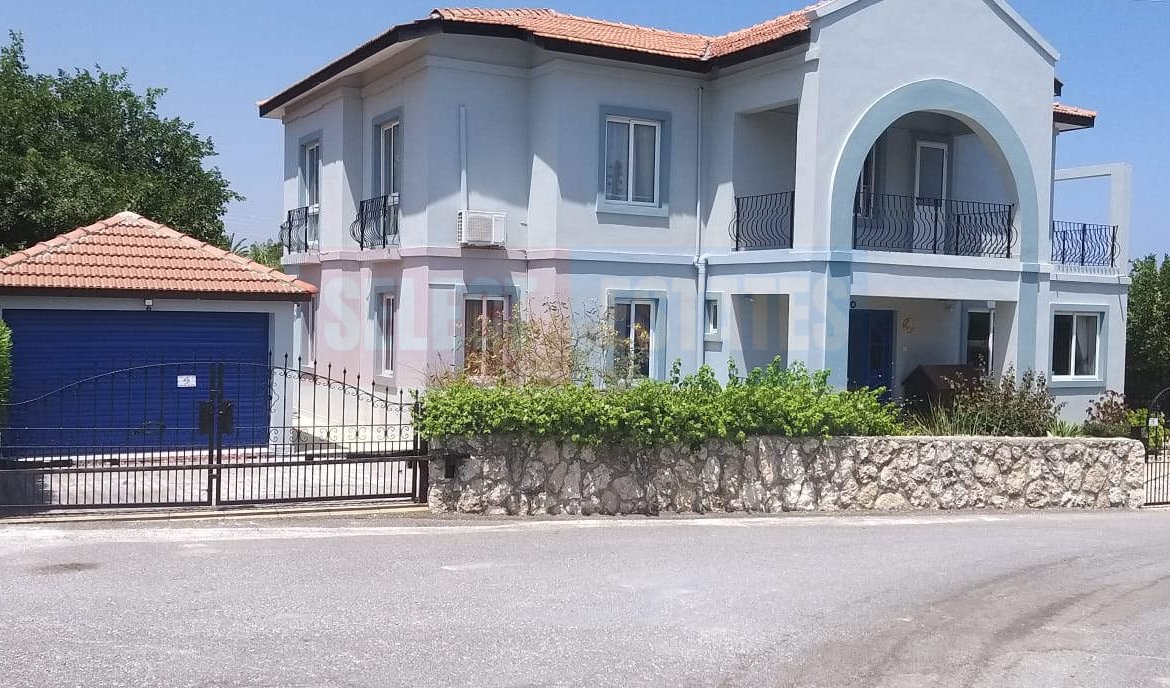 Lapta Detached Villa with Pool for Sale
