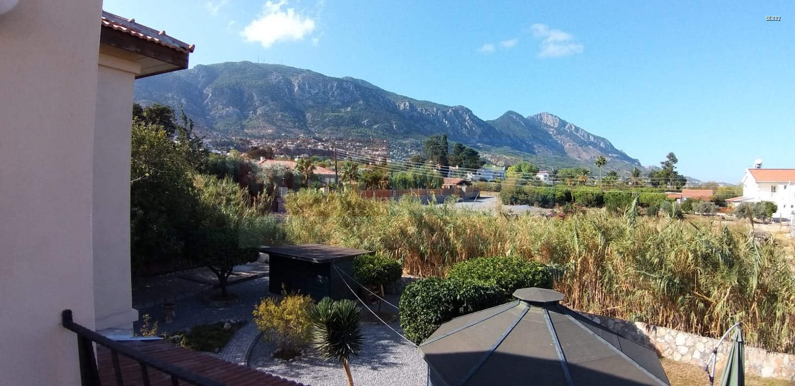Lapta Detached Villa with Pool for Sale