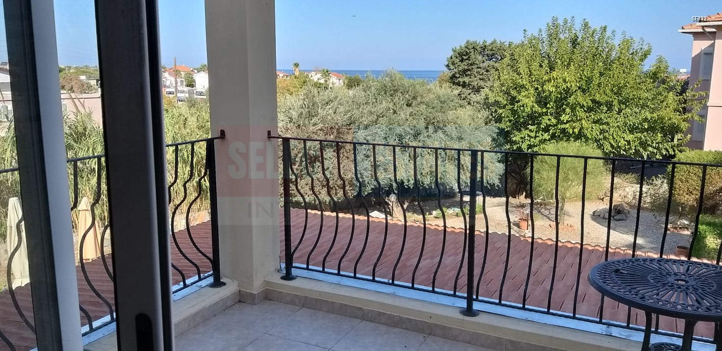 Lapta Detached Villa with Pool for Sale